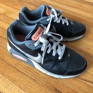 Nike AirMax Sneakers